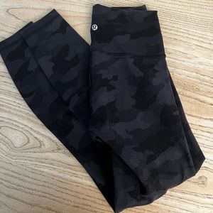 LULULEMON CAMO LEGGINGS